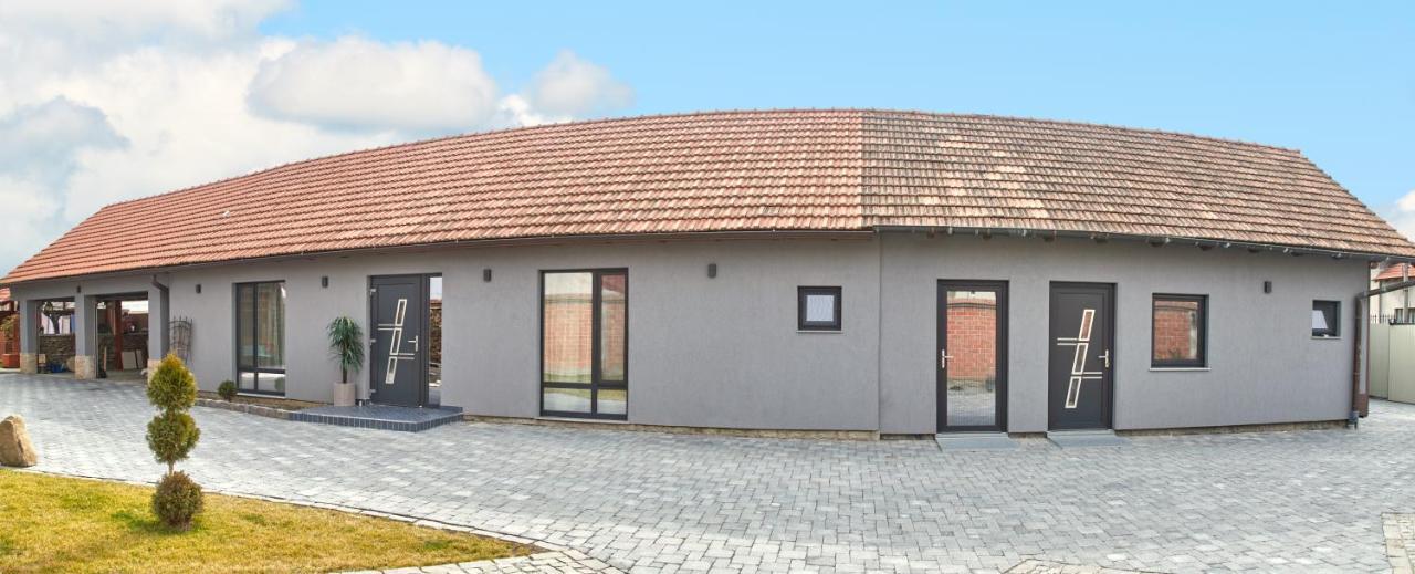 Apartament Tango La Casa Piano House ,Cu Parcare Алба-Юлія Екстер'єр фото